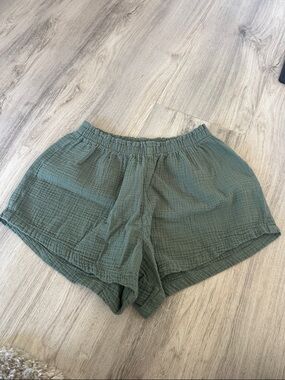 Hollister Olive Green Gauze Elastic-Waist Shorts